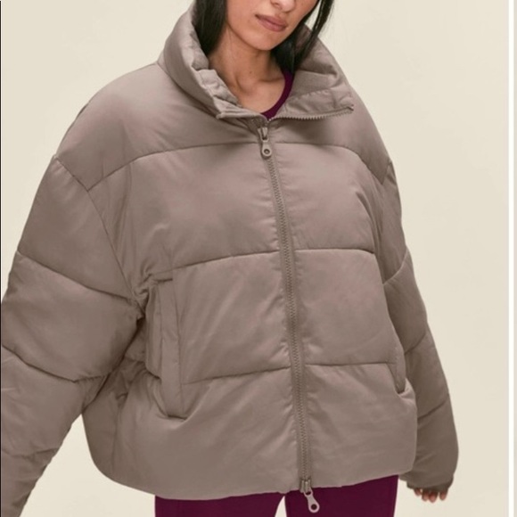 GIRLFRIEND COLLECTIVE SMALL Limestone Puffer - Picture 2 of 4